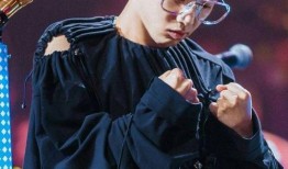 华晨宇爆料明星视频,独家视频大放送