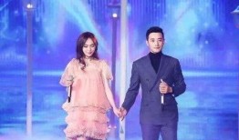 娱乐圈爆料博主俩女生结婚了,两位女神牵手，同性婚姻喜结良缘！